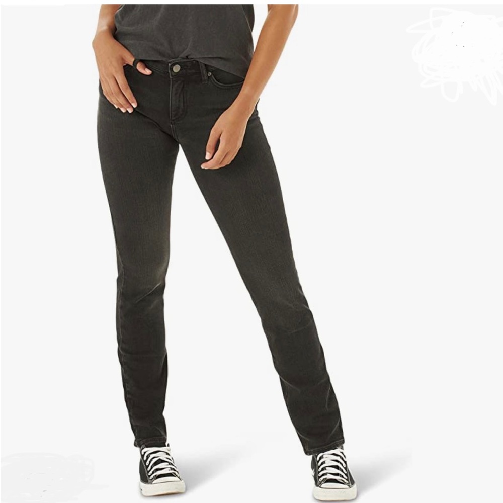 Lee Women's Petite Ultra Lux Mid-Rise Slim Fit Straight Leg Jean